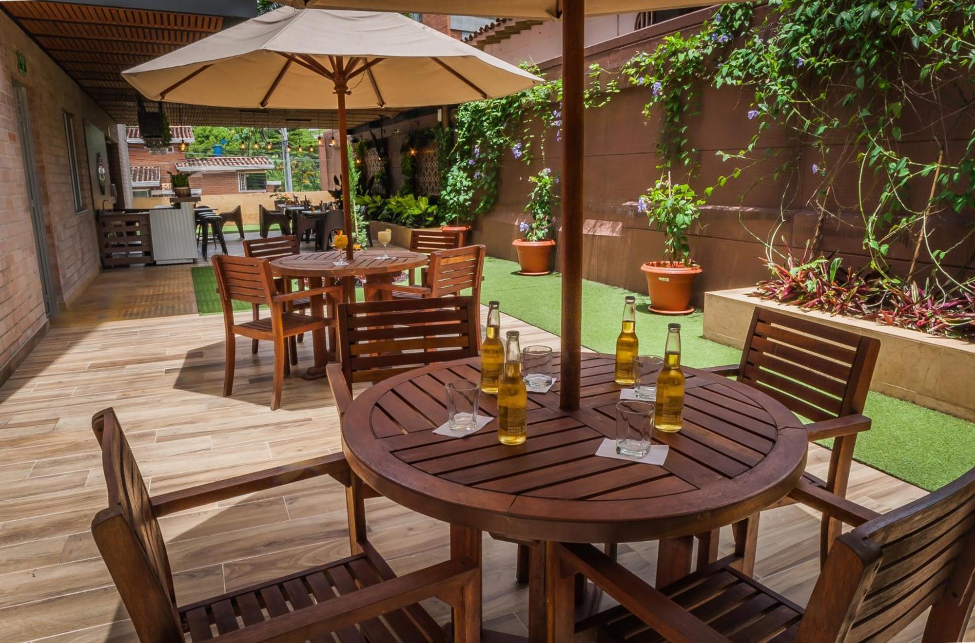 Lomas 10 Hotel