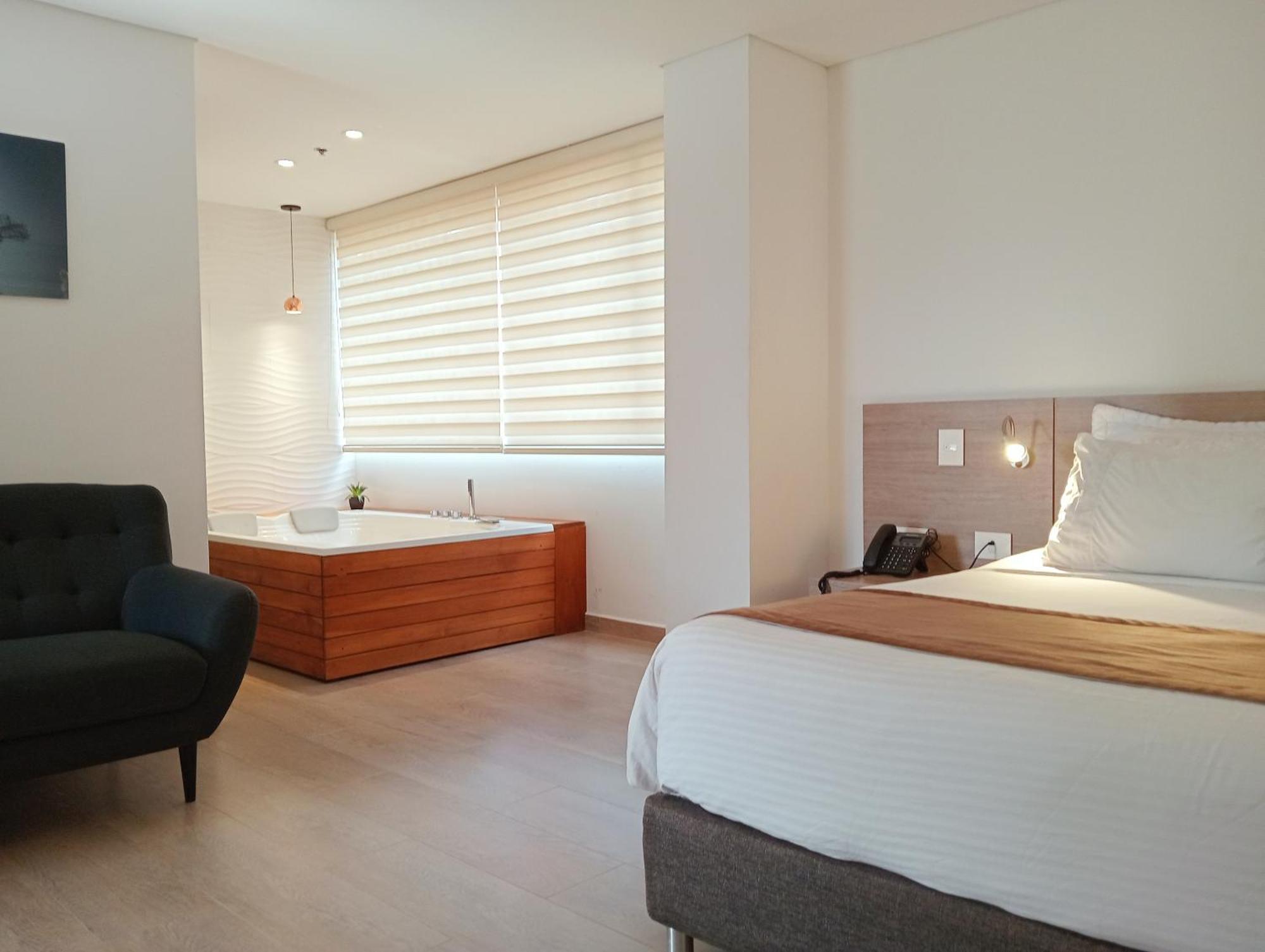 Hotel Lomas 10 4*